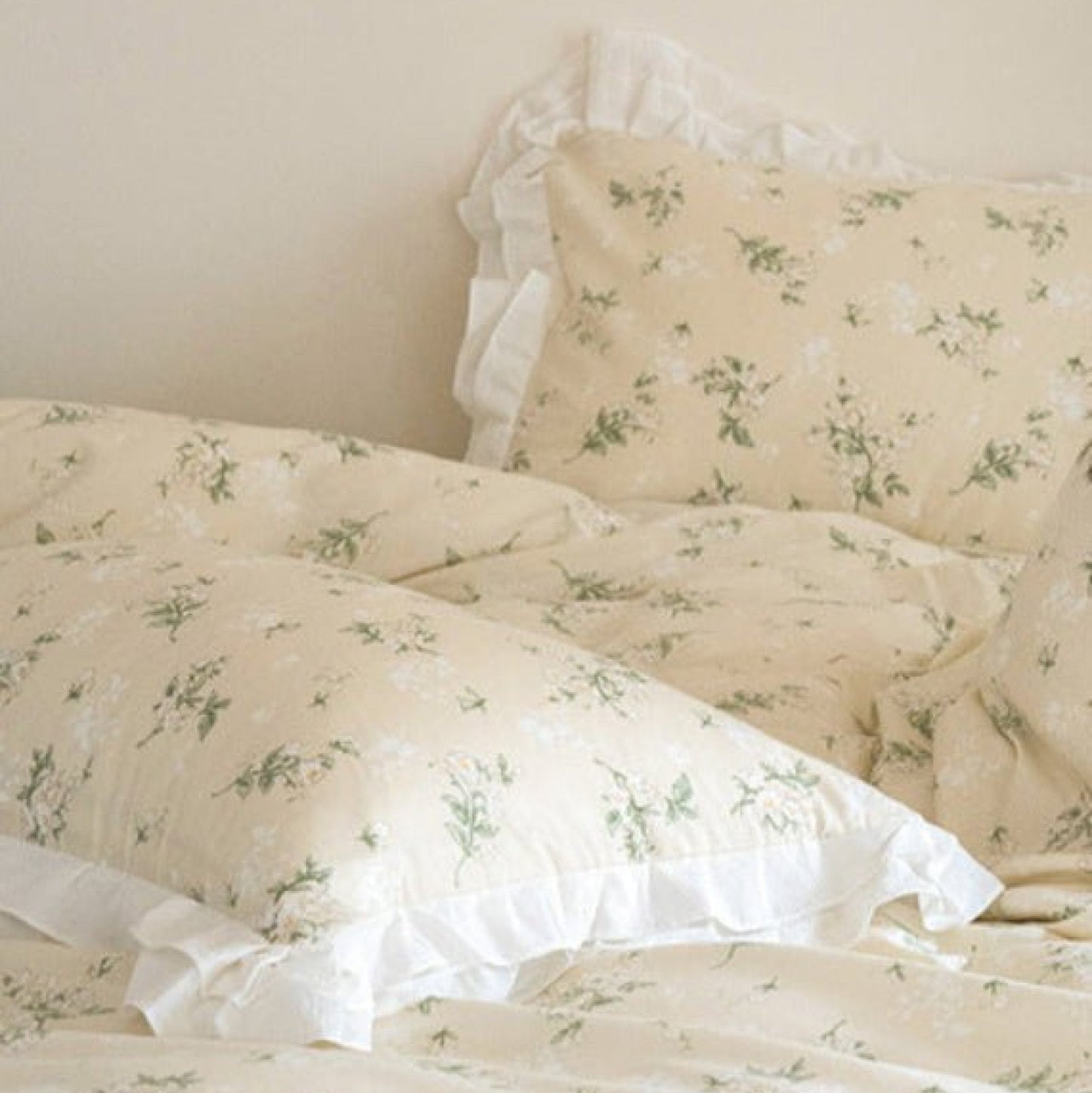 Annie Lace Ruffle Floral Bedding Set