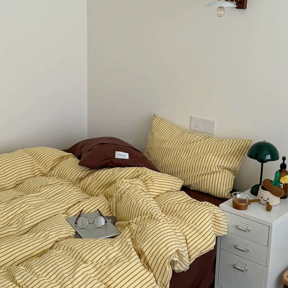 James Striped Bedding Set